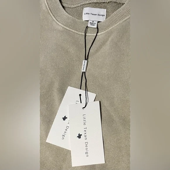 Little Texan Design
NWT
Size 6
Long Sleeve Sweatshirt - Picture 3 of 3